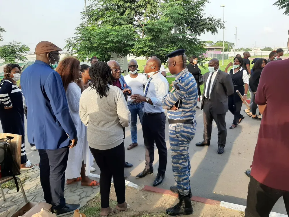 Coronavirus – Quarantaine à l’INJS, un vrai fiasco : révolte des passagers, en images