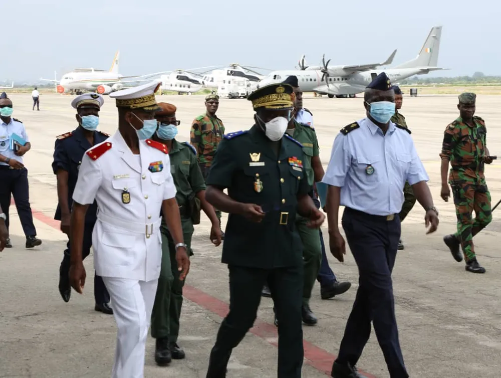 Coronavirus en Côte d’Ivoire : l’armée ivoirienne sur le qui-vive, « les moyens aériens mobilisés »