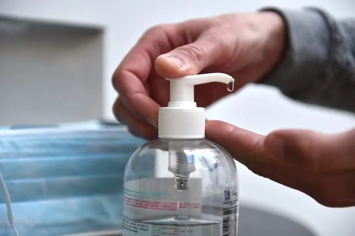 Côte d’Ivoire: les prix des gels hydro-alcooliques plafonnés