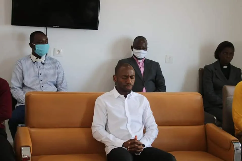 Makosso fait des révélations sur facebook le mercredi après le décès de son épouse : « j’ai décidé de m’adresser à vous dans ma douleur »