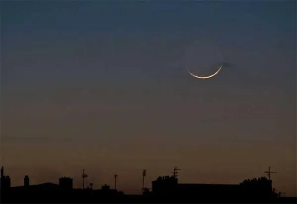 Observation du croissant lunaire