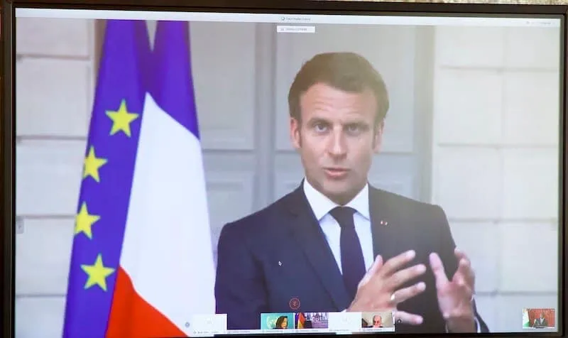 Explosions à Beyrouth : Macron appelle à une aide rapide