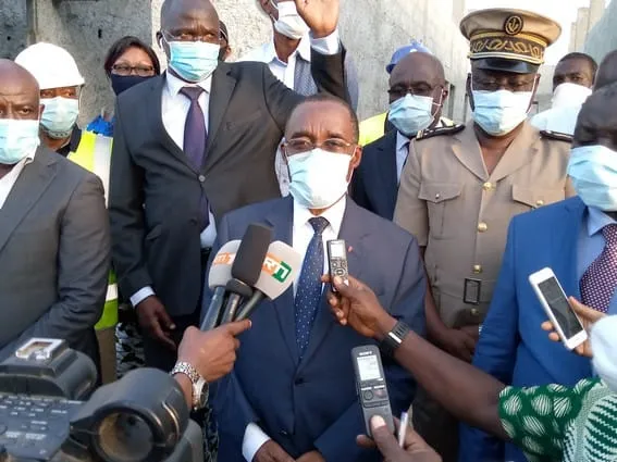 Le ministre de la Santé « peiné » face à l’état de délabrement du CHR d’Abengourou