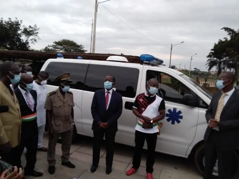 Le ministre de la Santé offre deux ambulances à Tiassalé et Ndouci – Actualité ivoirienne 26/05/2020