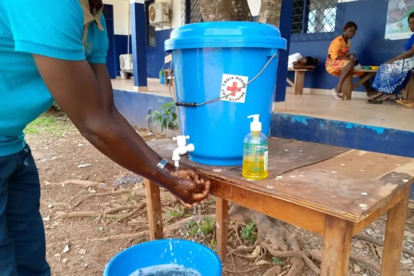 Côte d’Ivoire Covid-19 : ils refusent de se laver les mains, ils prennent 1 an de prison