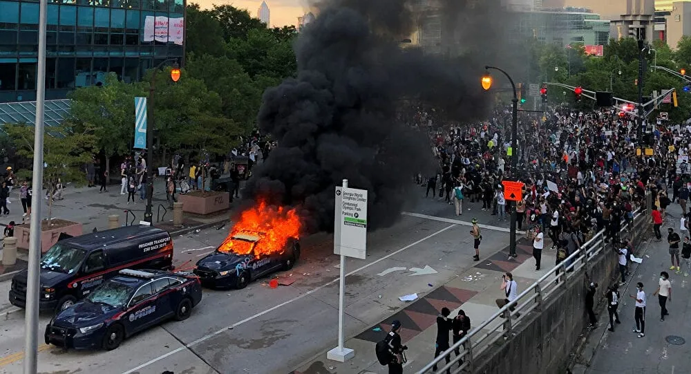 Manifestations à Chicago : des morts par balles et des arrestations