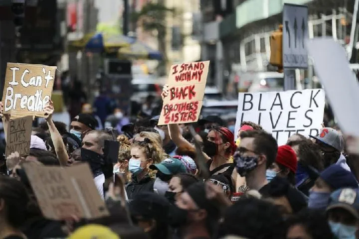 Plus de 200 personnes interpellées à New York avant le couvre-feu – Actualités 02/06/2020
