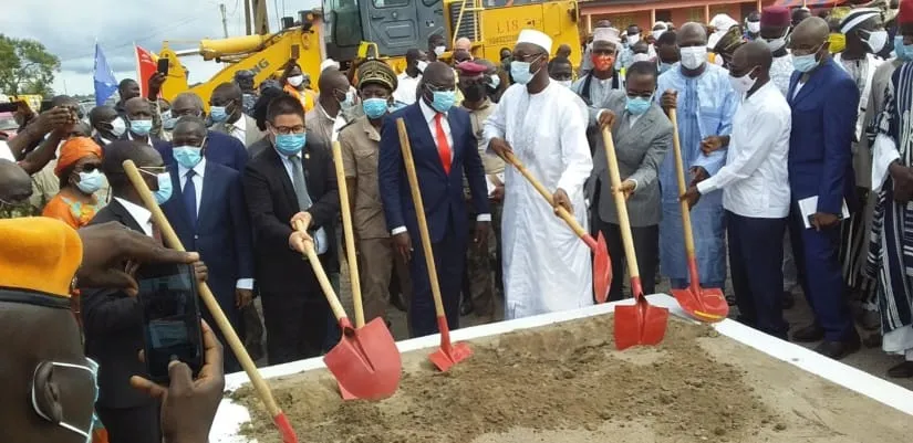 Axe Touba-Ouaninou-Ganhoué-Sahouela : les travaux de bitumage lancés