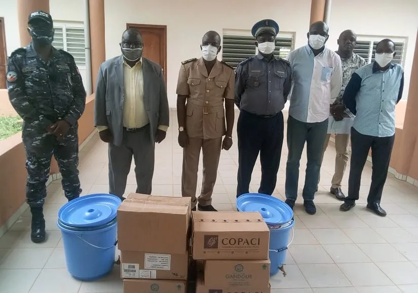 COVID-19: Don de produits d’hygiène aux forces de défense et de sécurité de Kouto – Actualité ivoirienne 14/06/2020