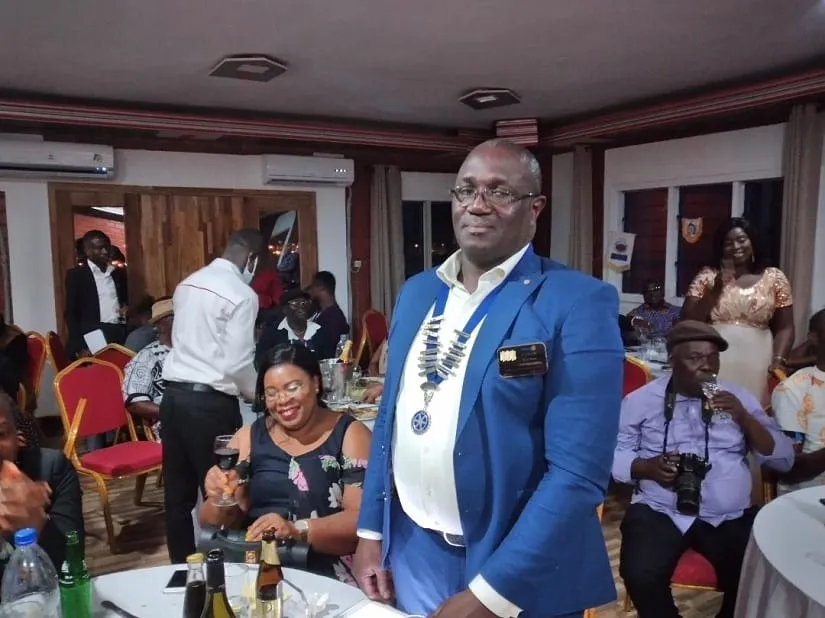 Le nouveau président du Rotary club Yamoussoukro-président prend fonction