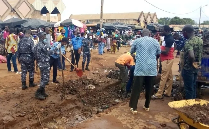 La police de Tengrela initie un curage des caniveaux du marché – Actualité ivoirienne 21/07/2020