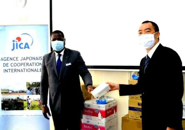 Lutte contre le Covid-19 : la Côte d’Ivoire reçoit des équipements du Japon