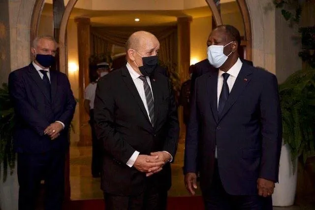 Jean-Yves Le Drian à Abidjan le 9 juin : voici ce que cache sa visite avant le retour de Gbagbo