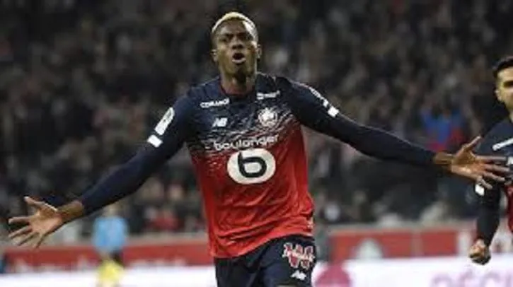 L’attaquant Nigérian Victor Osimhen signe à Naples