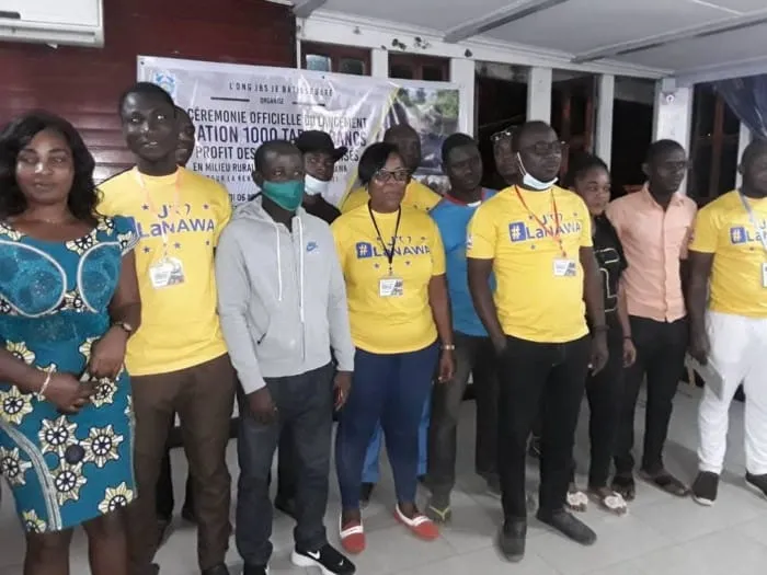 Une Ong  lance l’opération 1000 tables bancs dans la région de la Nawa – Actualité ivoirienne 09/08/2020