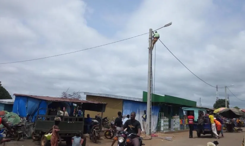 L’électrification du marché de Bouna en cours – Actualité ivoirienne 10/08/2020
