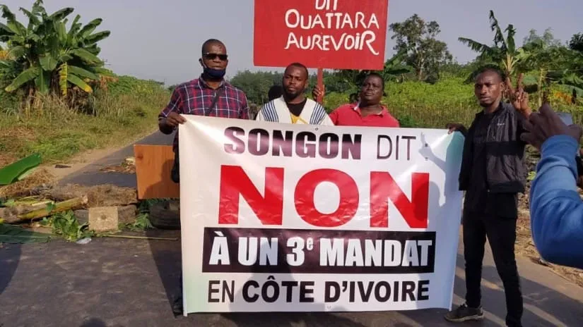 Marche du 13 août 2020 : des jeunes occupent les rues de Songon