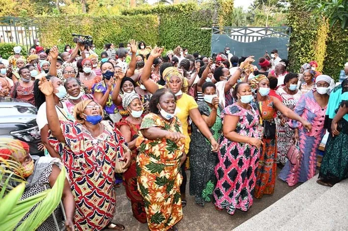 Côte d’Ivoire: les femmes de l’opposition bravent l’interdiction et descendent dans les rues