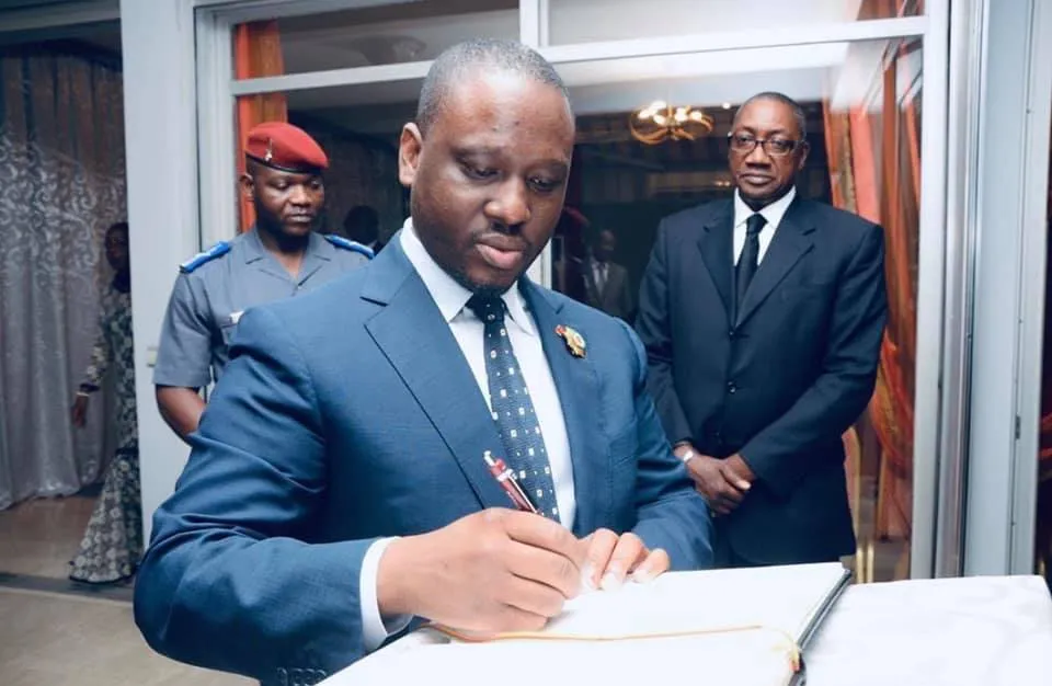 Soro appelle Macron à pendre position contre Ouattara : « La Constitution, socle de notre édifice républicain, est en train d’être démolie »