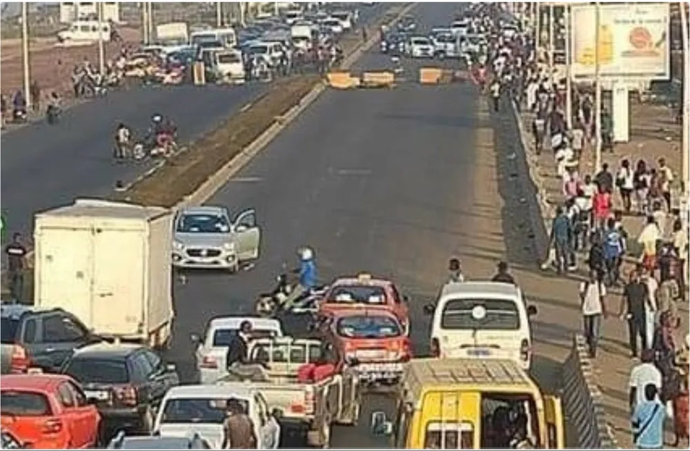 Voici le bilan des manifestations contre la candidature de Ouattara