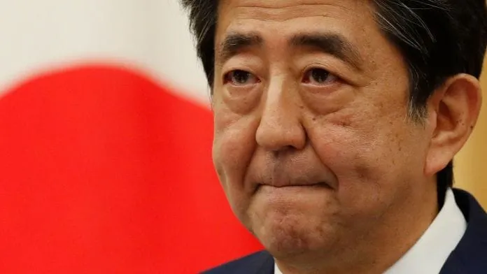 Le Premier Ministre japonais Shinzo Abe annonce sa démission