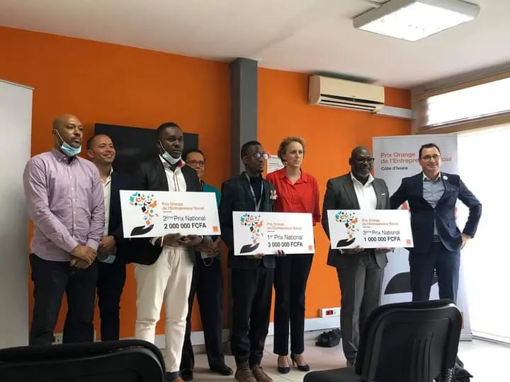 Diaby Ali (BiblioSave) remporte le Prix Orange de l’Entrepreneur Social