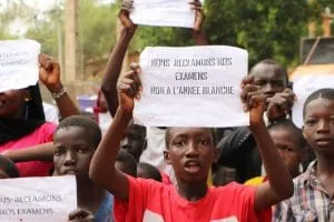 Les élèves exigent la régularisation scolaire au Mali