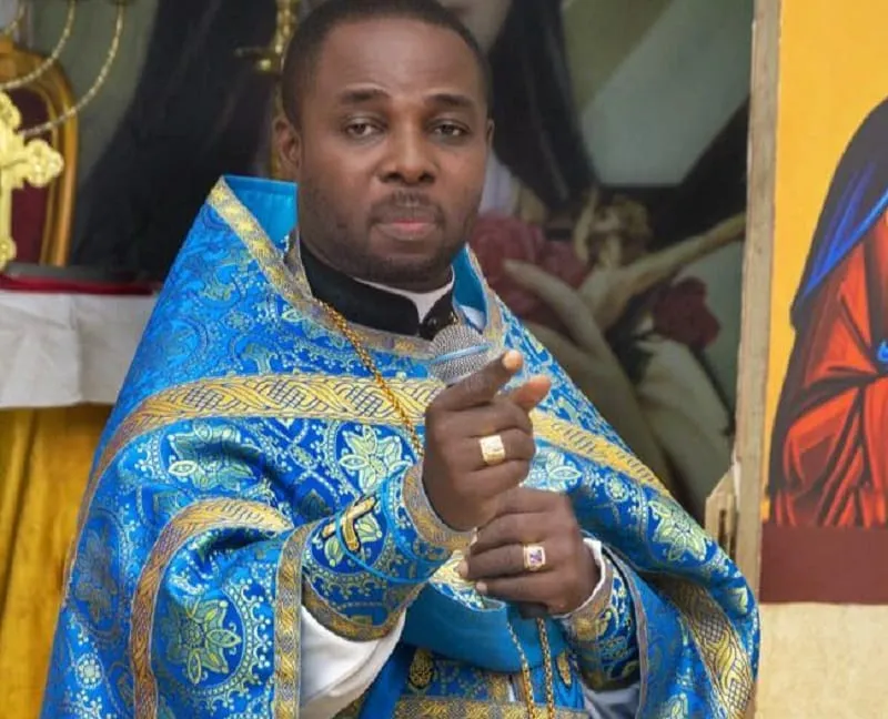 Le Révérend Père Achija Pacôme Marie fête un an d’ordination