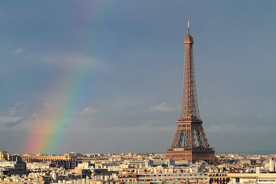 La Tour Eiffel évacuée d’urgence : voici le récit d’une folle journée