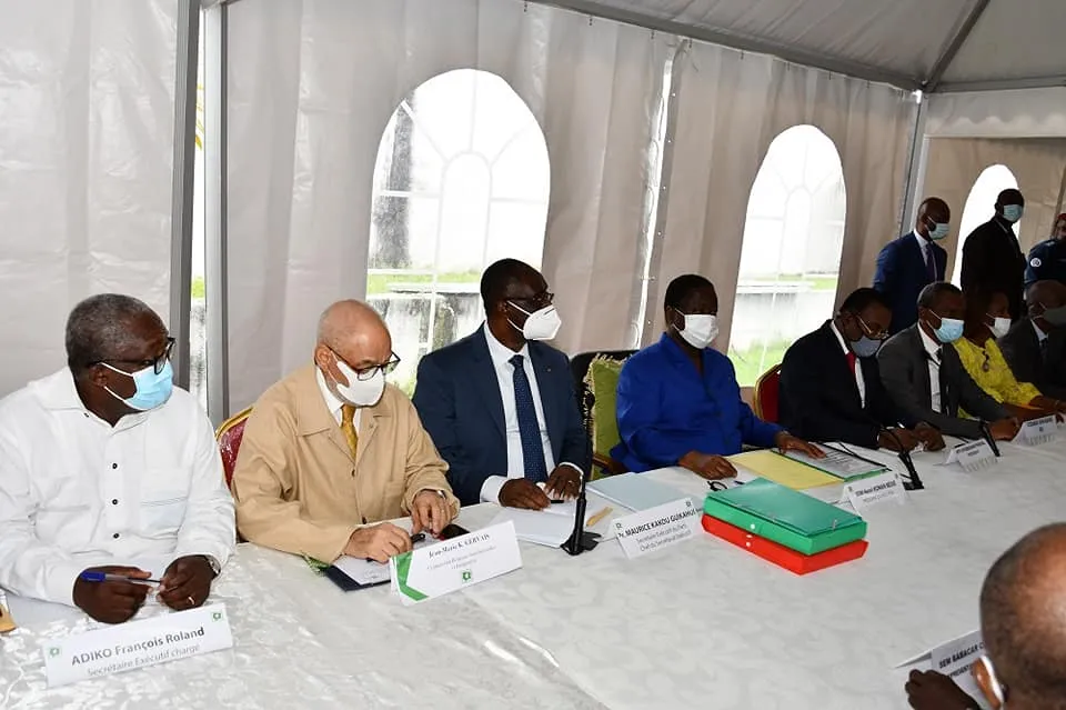 La Mission de la CEDEAO rencontre Bédié et Affi : voici ce qu’ils se sont dit