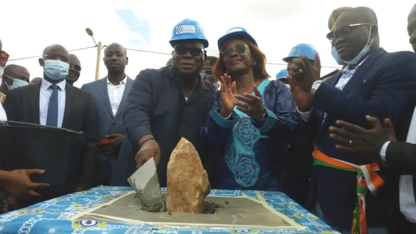 Bouna : pose de la première pierre d’un château d’eau de Doropo