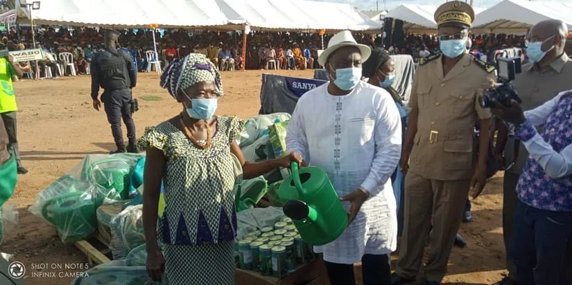 Du matériel et intrants agricoles distribués aux producteurs du Gontougo – Actualité ivoirienne 12/10/2020