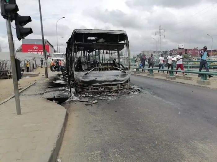 Plus de deux milliards FCFA perdus par la SOTRA suite aux actes de vandalismes sur les autobus (Ministre) – Actualité ivoirienne 21/10/2020