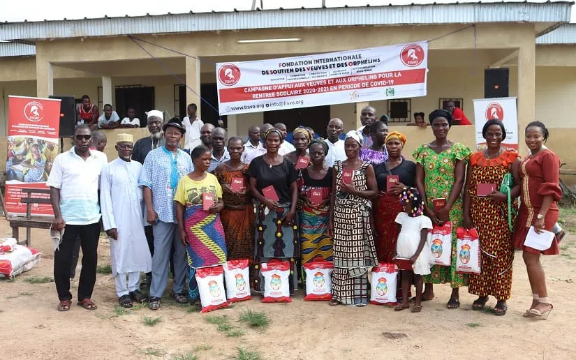 Une fondation fait don de vivres et kits scolaires à des veuves et orphelins – Actualité ivoirienne 27/10/2020