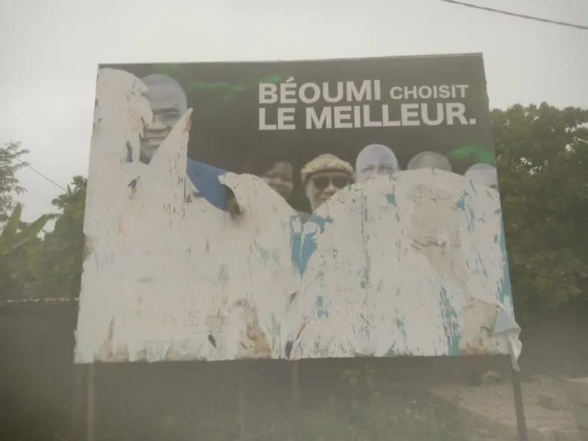 Béoumi: destruction des affichages de campagne