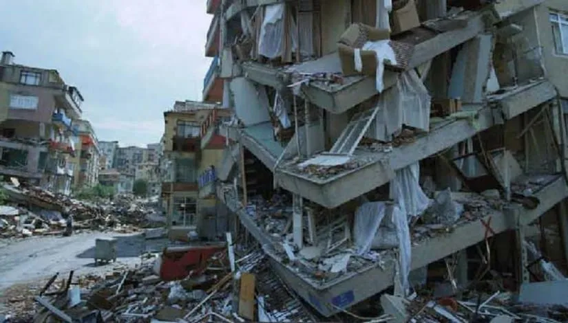 Un puissant séisme en Turquie ce 30 octobre 2020 fait 4 morts