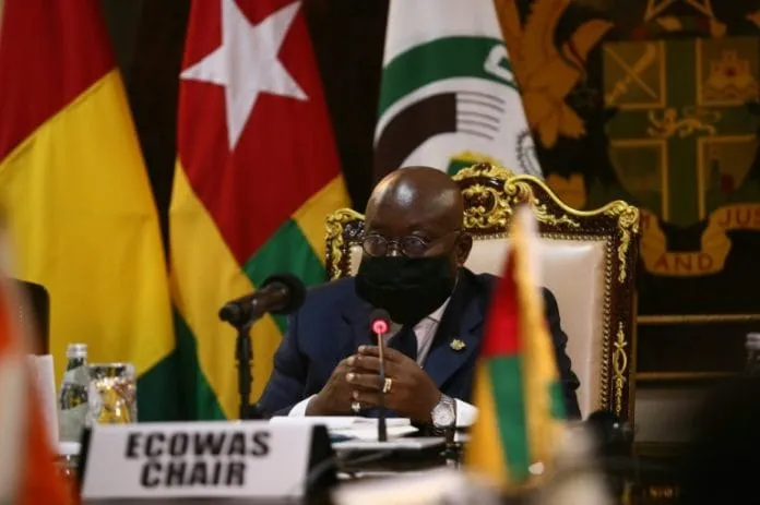 Mali: Arrivée à Bamako du président ghanéen Nana Akufo-Ado