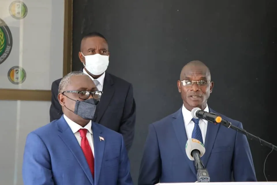 Côte d’Ivoire : le général Vagondo rencontre son homologue libérien « sur instruction du président Ouattara »
