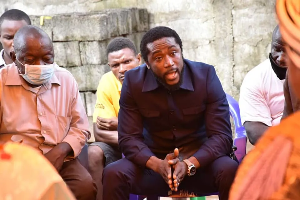 Elie Kamano tacle Macron : « respectez les Africains, vous félicitez Ouattara après plus de 80 morts et vous fustigez Condé chez qui il y a eu 48 morts »