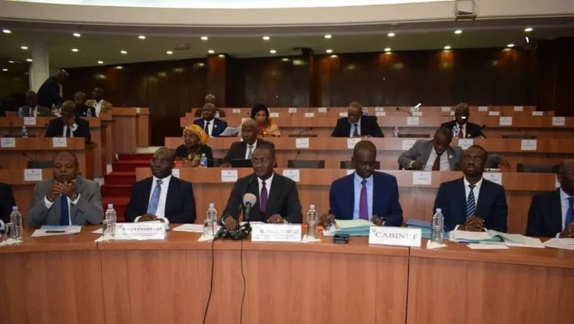 Le budget 2021 de l’Etat de Côte d’Ivoire examiné