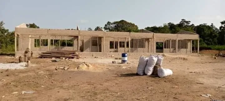 Dabakala : des travaux de construction d’une école primaire lancés