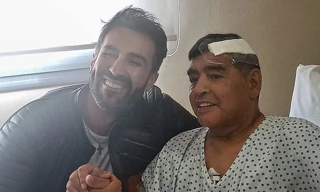 Décès de Diego Maradona : le médecin mis en examen pour homicide involontaire