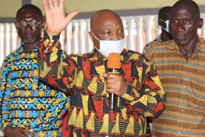 Assoa Adou dans le Moronou pour soutenir les populations