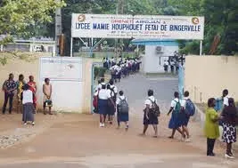 Les deux blocs sanitaires au lycée jeunes filles de Bingerville enfin réhabilités