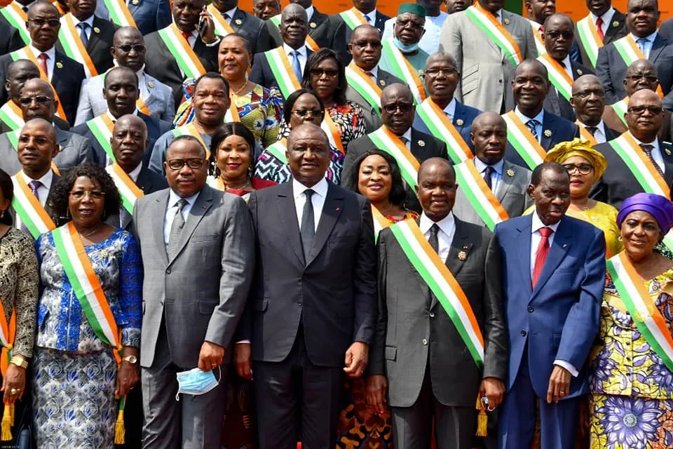 Cérémonie de décoration à l’Assemblée nationale ivoirienne