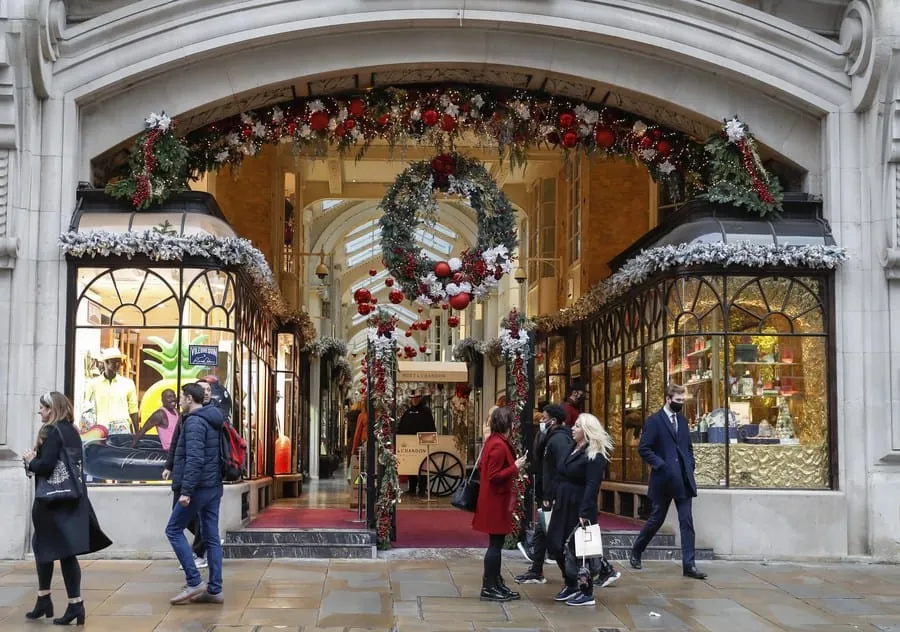 Boris Johnson annonce de nouvelles restrictions anti-COVID-19 – Actualités 19/12/2020