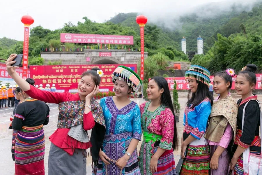 La Chine est prête à s’associer au Laos pour ouvrir un nouveau chapitre dans les relations bilatérales, affirme Xi Jinping – Actualités 23/12/2020