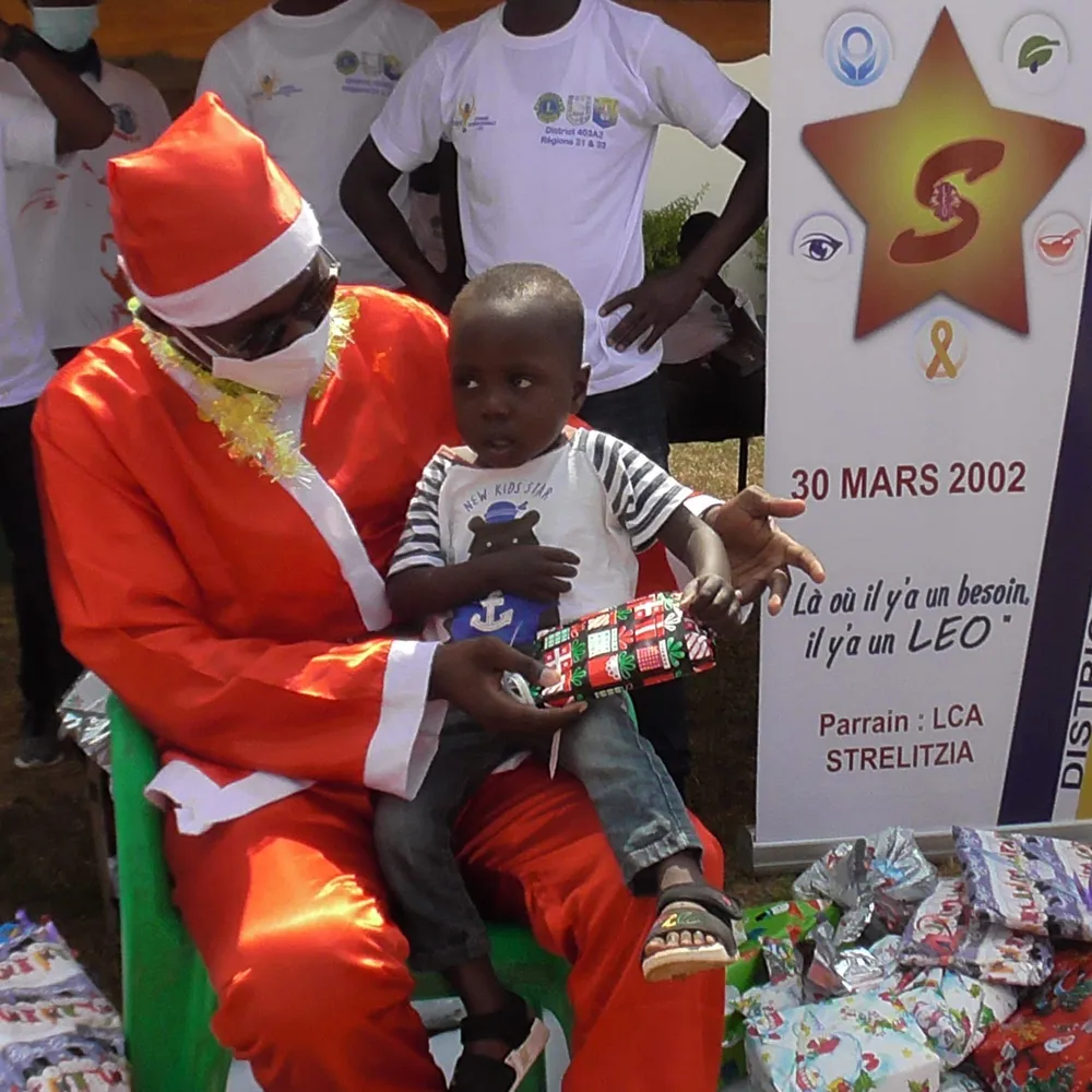 Noël 2020 à Daloa : un club offre des cadeaux à 250 enfants