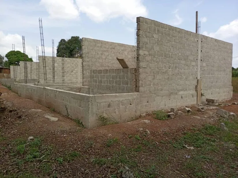 Un bâtiment de trois classes et un bureau en construction à Kouassikouassikro – Actualité ivoirienne 12/12/2020
