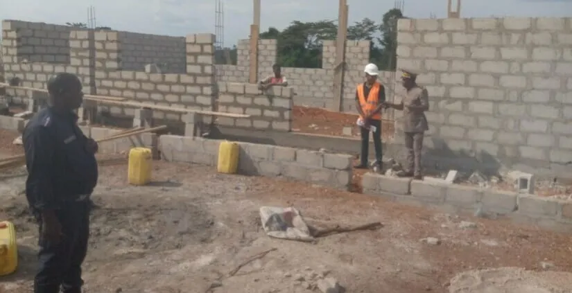 Le sous-préfet de Duffrebo s’enquiert de l’avancée des travaux de construction du collège d’Amoriakro – Actualité ivoirienne 12/12/2020